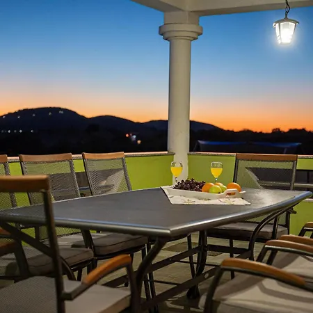 Stunning In Gornje Rastane With Kitchen * Donje Rastane